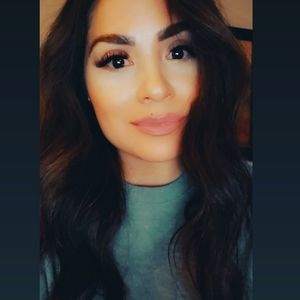 Meet your Posher, Reina